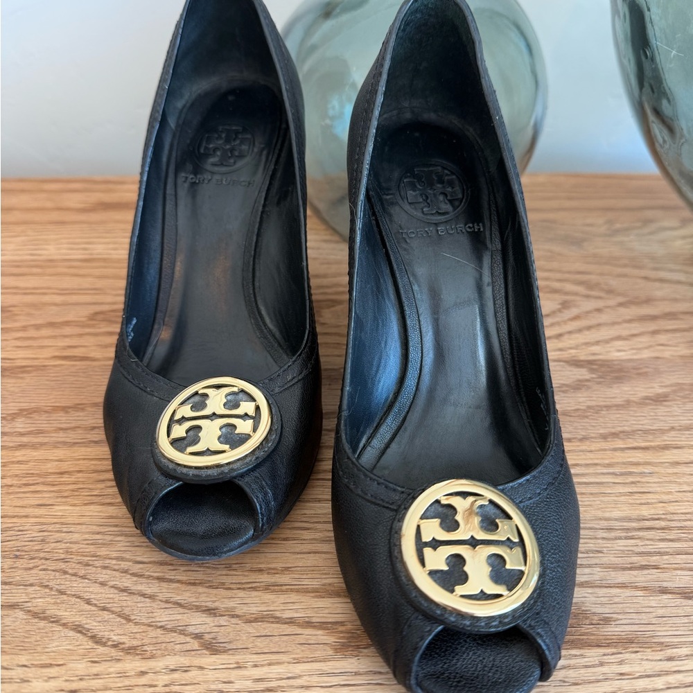 TORY BURCH Chelsea Wedge Heel Size 7